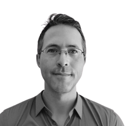 <p><span style="font-style: italic;"><span style="font-weight: bold;">Alex Yankelevich</span>&nbsp;Vorstand</span></p>